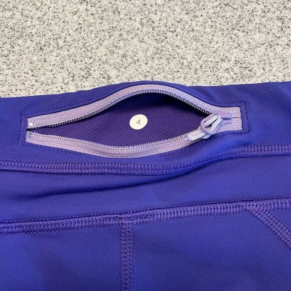 Lululemon Crop Leggings Size 6 - Picture 5 of 10